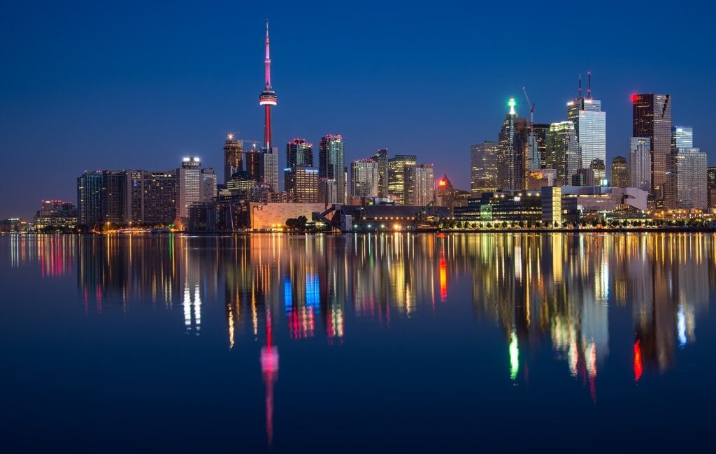 buildings, cn tower, river-2297210.jpg